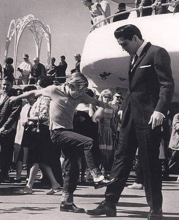 fascinating photos - happened at the world's fair