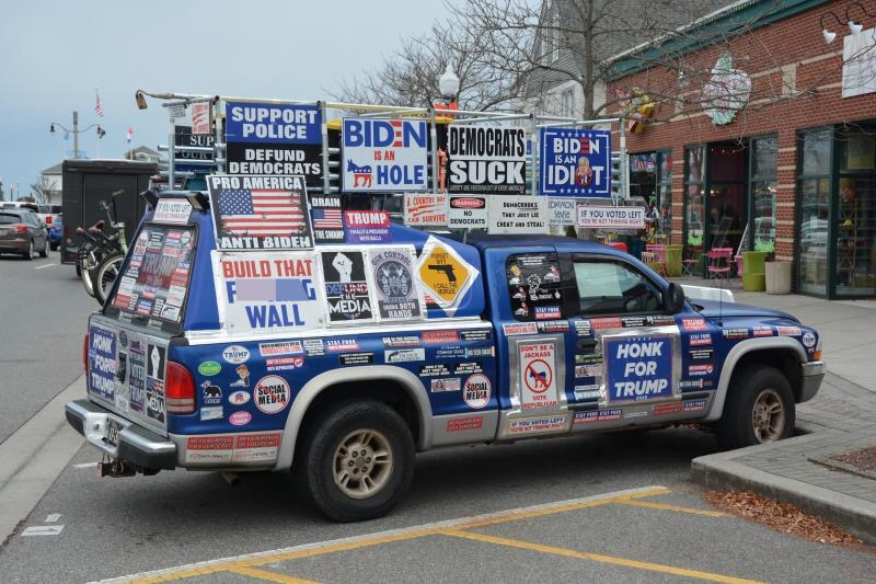 car accessories that scream I'm an a-hole - pickup truck - Honk Trum Trampolim Ove Noaa Lave Sup Mour Support Police Defund Democrats Pro America Anti Bideh Build That F Trump Drain Social Media Hardhodhit Bideni Democrats Is An Hole Suck F Gdeling Wall M
