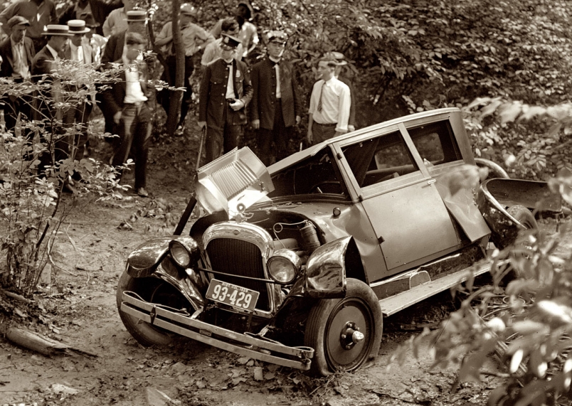 classic car crashes