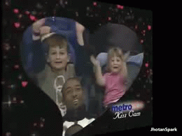20 GIFs of the funniest Kiss Cams