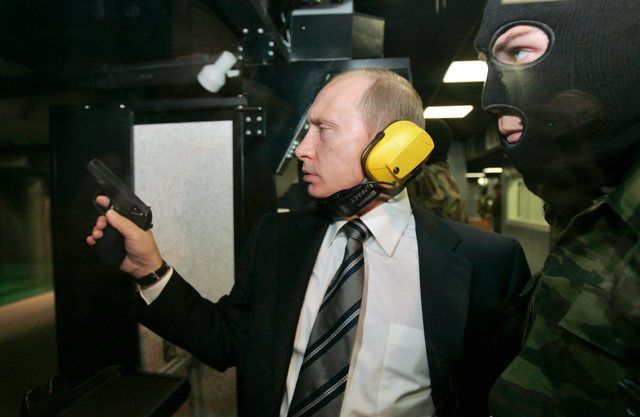 Comrade Putin on a shooting range