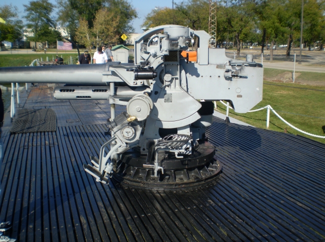 This is a huge cannon on top of a Sub that was used in the last line of defense.