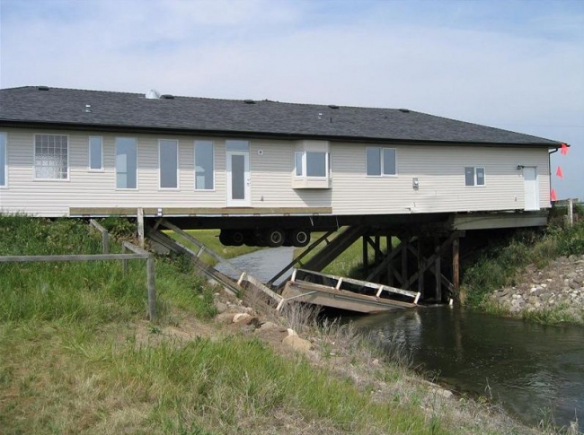 House  Bridge