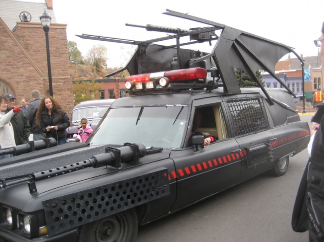 Thats one crazy ass lookin hearse