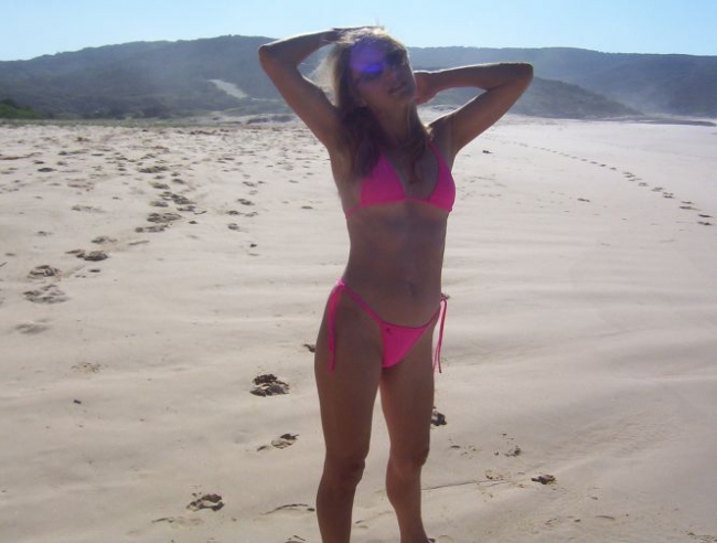 Sammy, 6yrs ago in a Bikini