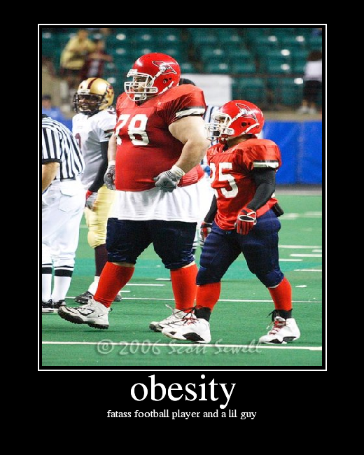 fatass football player and a lil guy