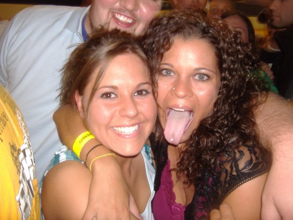 Female Guido and her tongue...