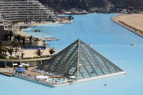 The World's Largest Swimming Pool