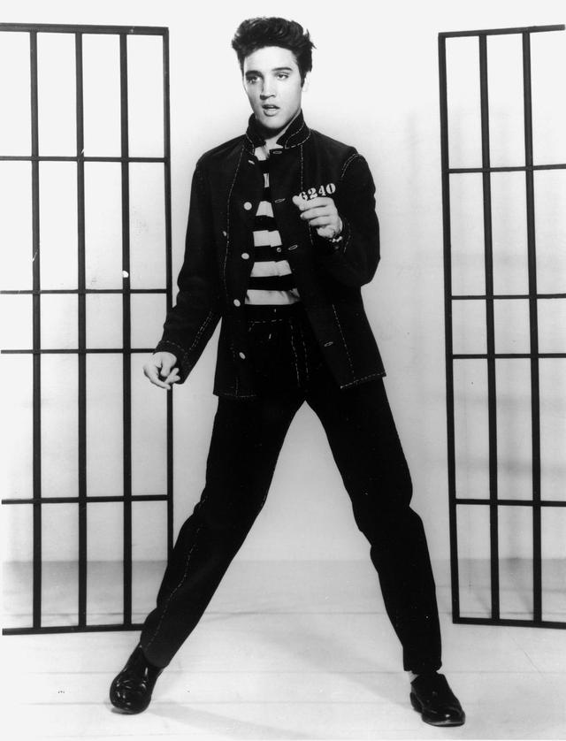Elvis Presley, 42, heart attack