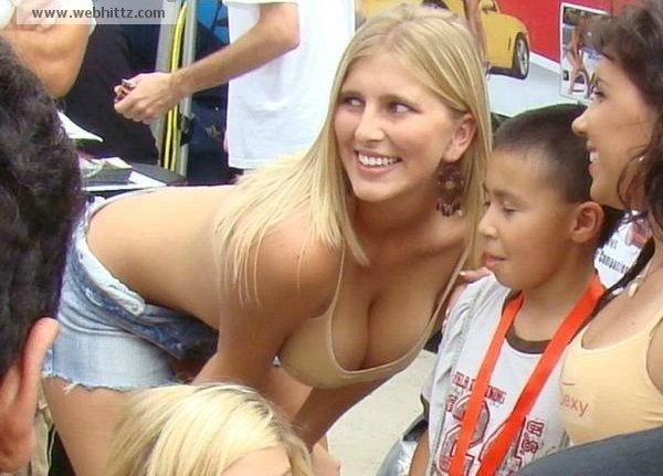 This kid has the best seat in the house