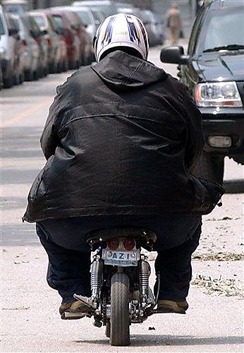 fat guy, little bike