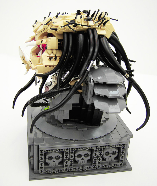 Predator in Lego bricks