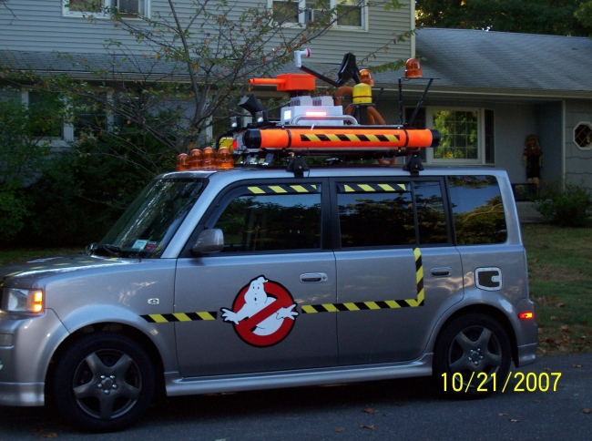 2016 ghostbusters car