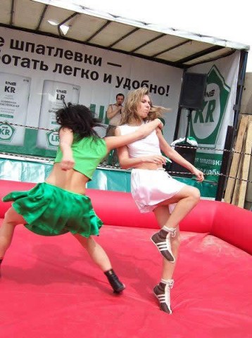 Hot Russian Girls Wrestling