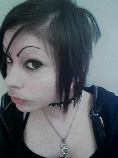 whats up with the eyebrows?