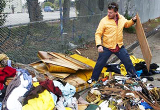 Gregory Kloehn goes dumpster diving, but not for the reason that most people would think. He isnt homeless. In fact, he is an artist from Oakland that is trying to help the homeless and develop his craft at the same time. Instead of building sculptures that he would sell to rich people to add to their massive homes, he decided to focus his efforts 