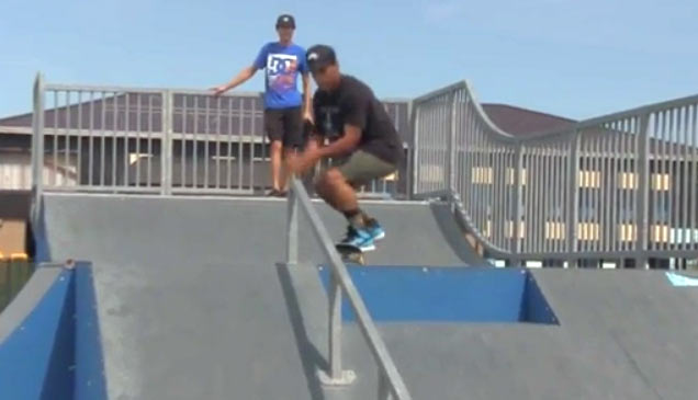 Extremely Gnarly Leg Break While Skateboarding