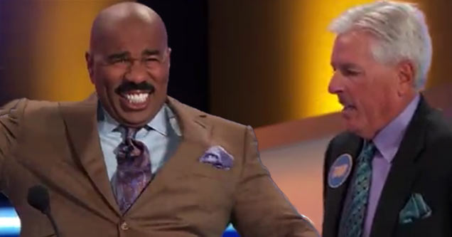 steve harvey laughing