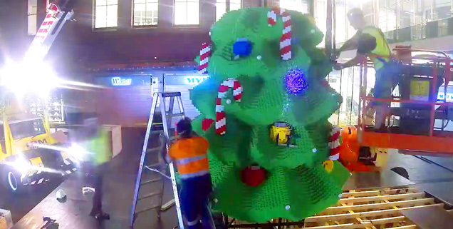 huge lego christmas tree