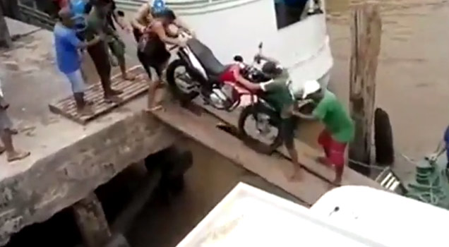 guys loading motorcycle fail