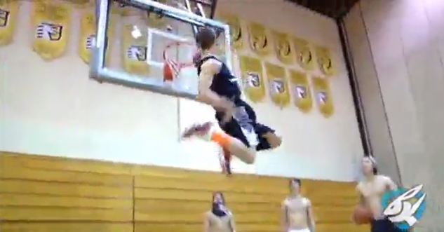 Guy Who Never Played Competitive Basketball Slams World's Greatest Dunk