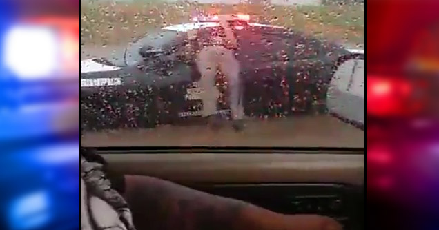 Texas Police Officer Gets Stuck In Window