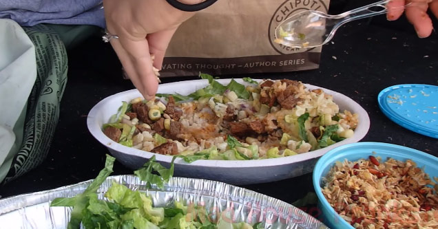 Girlfriend Gets Revenge With Chipotle Maggot Prank