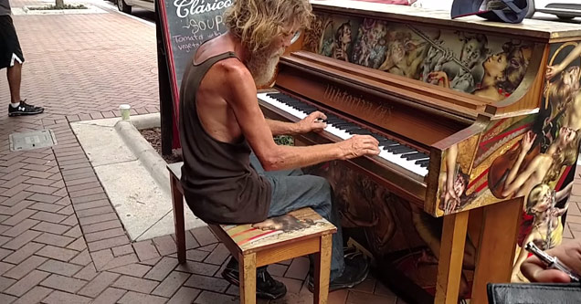 Homeless Man Plays The Piano Beautifully