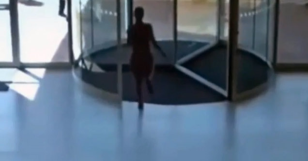 Shoplifter Gets Owned By Revolving Glass Door