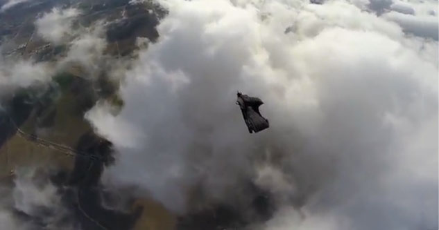 Guy Has Amazing Skydive Above the Clouds