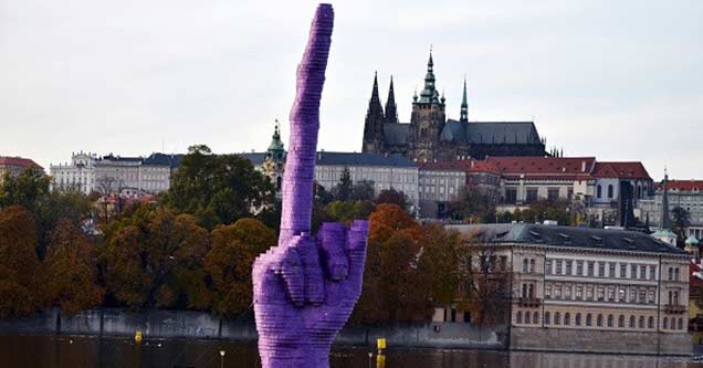 25 Of The Weirdest Statues in The World