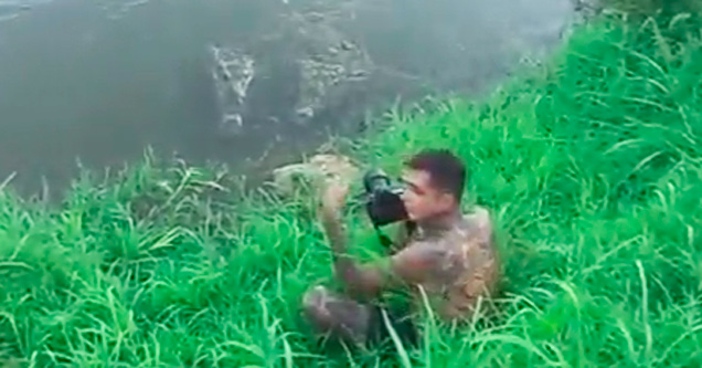 Dumbass Almost Gets Eaten by Crocodiles