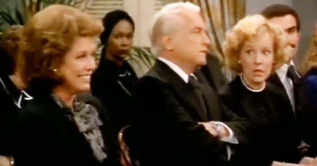 Hilarious Mary Tyler Moore Sketch To Remember Her By