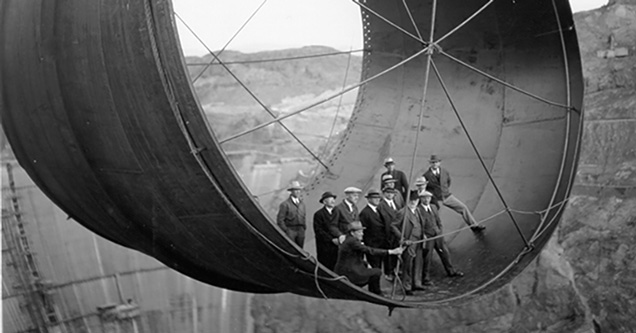 building of hoover dam