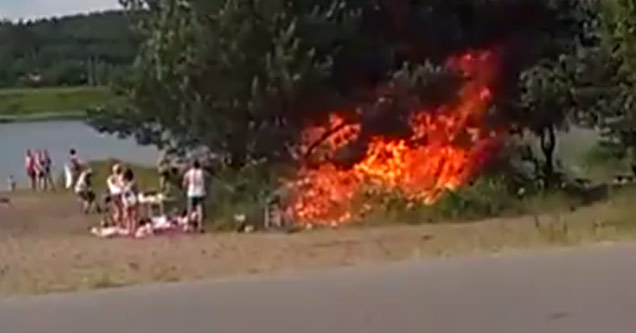 Fire Gets WAY Out Of Hand In Just 35 Seconds