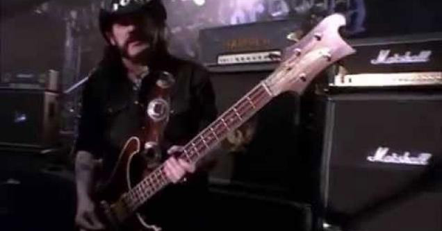Lemmy Showing How He Sounds Different From Other Bassists