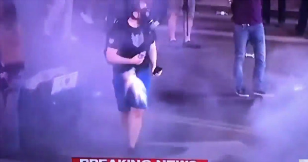 Phoenix Trump Rally Protester Gets Owned By Police