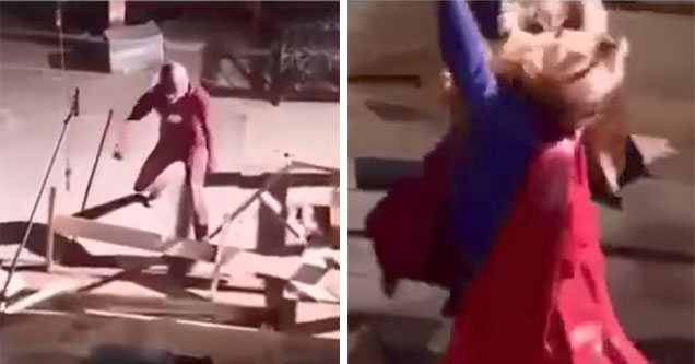 super girl and the flash as seen without CGI