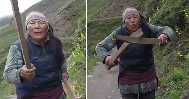 Nepalese woman chases down a British tourist for nat paying her bill