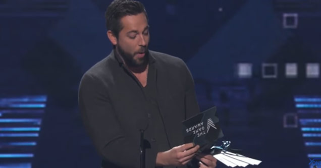 Presenter Roasts EA At Gaming Award Show