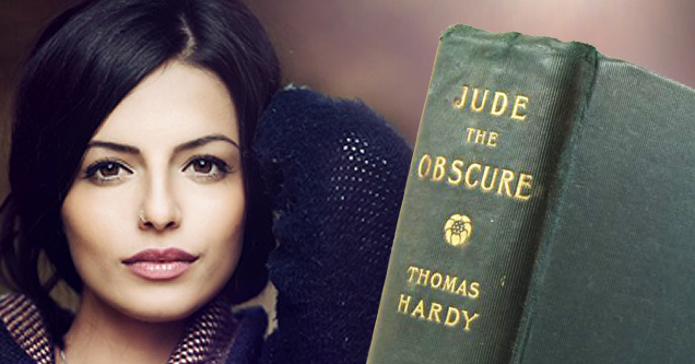 13 Hot & Sexy Women Who Just Finished Reading 'Jude the Obscure' by Thomas Hardy