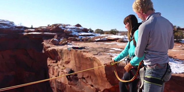 Douchebag Boyfriend Pushes His Soon To Be Ex-Girlfriend Off A Cliff ...