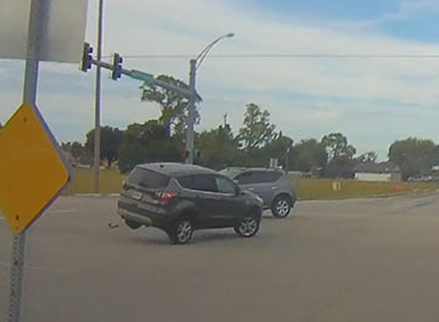 Car Running Red Light Gets T-Boned at High Speed - Ouch Video | eBaum's ...