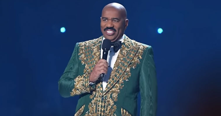 Steve Harvey Announces The Wrong Miss Universe Winner AGAIN 