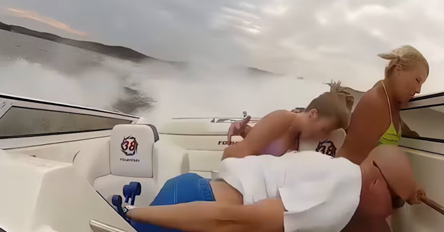 Pin on bad ass boat crashes