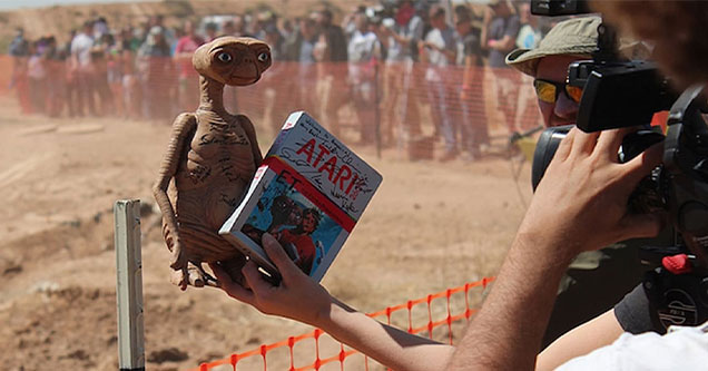 things you never knew about the failed ET Atari game - games buried in a landfill in New Mexico