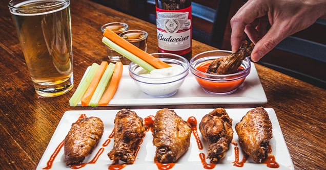 buffalo wings and budweiser