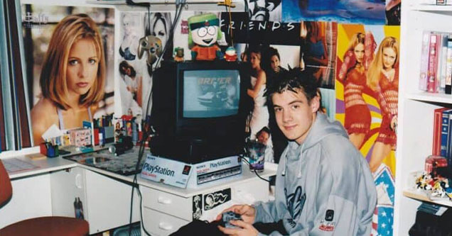 the downfall of video game culture -  cool guy sitting in front of an old gaming pc