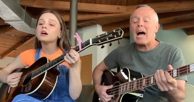 Curt Smith and daughter Diva perform duet