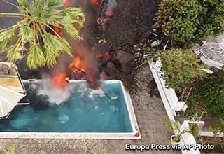 swimming pool lava in spain